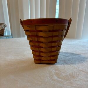 1999 Longaberger basket tan and burgundy